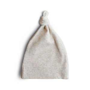 Bonnet naissance côtelé | Beige mélangé – Mushie