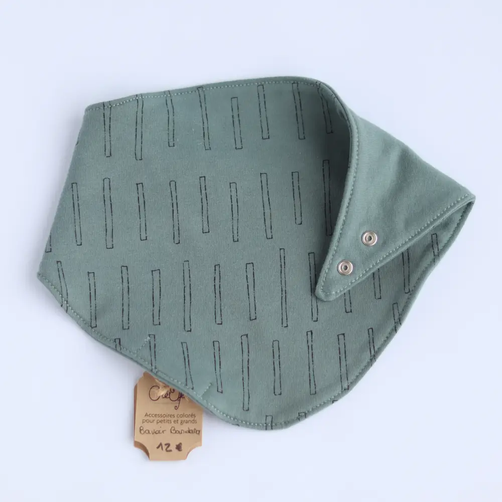 Bavoir bandana bébé en stock